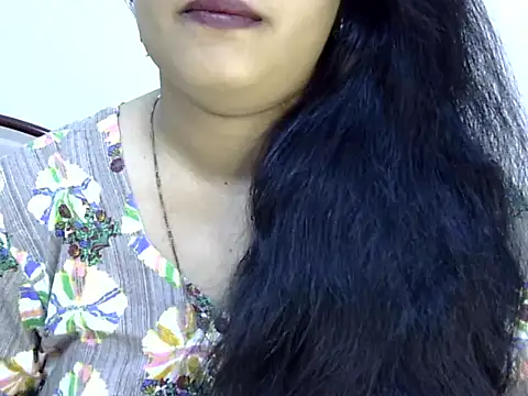 Snapshot of Muskan_Jha chatting on 04-21-26, 01:18 Muskan Jha online show from 04-21-26, 01:18