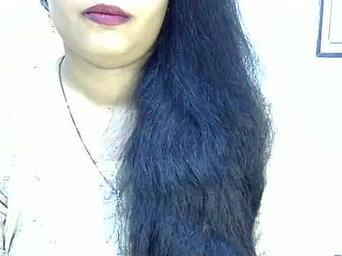 Snapshot of Muskan_Jha chatting on 04-27-26, 01:58 Muskan Jha online show from 04-27-26, 01:58