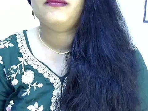 Snapshot of Muskan_Jha chatting on 04-30-26, 01:01 Muskan Jha online show from 04-30-26, 01:01
