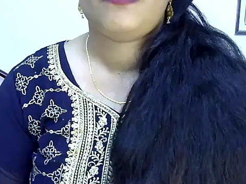 Snapshot of Muskan_Jha chatting on 05-06-26, 02:11 Muskan Jha online show from 05-06-26, 02:11