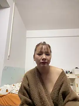 yiyi0316 online show from 12-04-25, 02:26