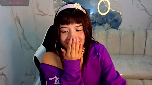 Emily Tx  online show from 11-22-25, 03:16