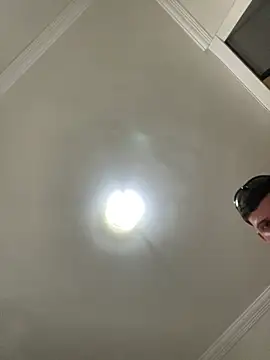 Snapshot of oIAcyber chatting on 11-15-25, 02:35 oIAcyber online show from 11-15-25, 02:35