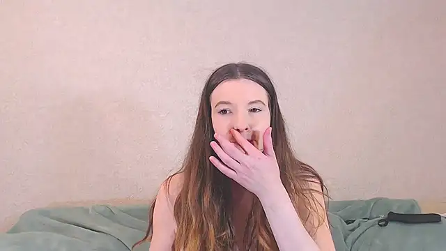 Snapshot of ArwenGoldenRose chatting on 11-26-25, 02:07 ArwenGoldenRose online show from 11-26-25, 02:07