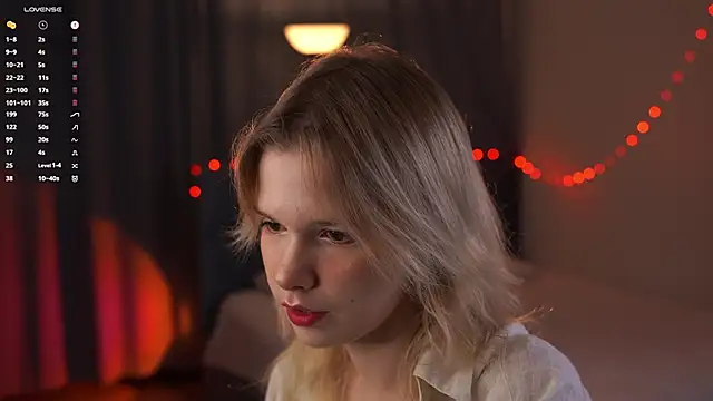 Snapshot of PhillisEsplin chatting on 12-16-25, 07:08 PhillisEsplin online show from 12-16-25, 07:08