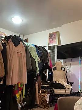 Motherbigbus online show from 04-07-26, 06:47