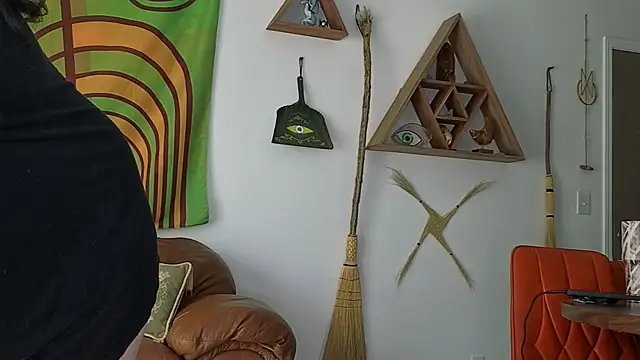 bruisedblossoms online show from 04-05-26, 05:10