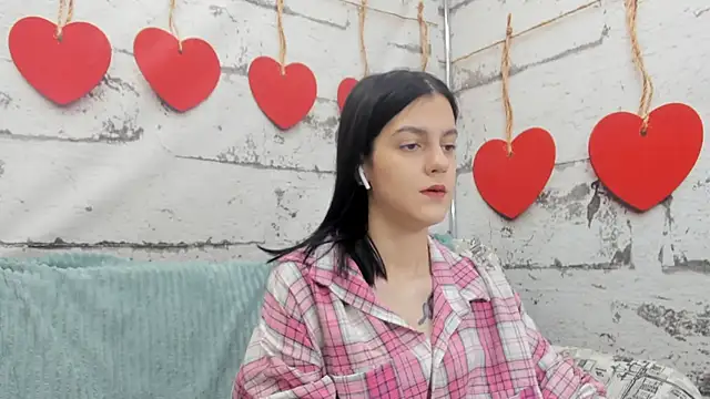 Lovely Audrey online show from 11-23-25, 08:03