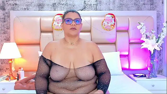 SelennaCooper online show from 12-20-25, 12:12