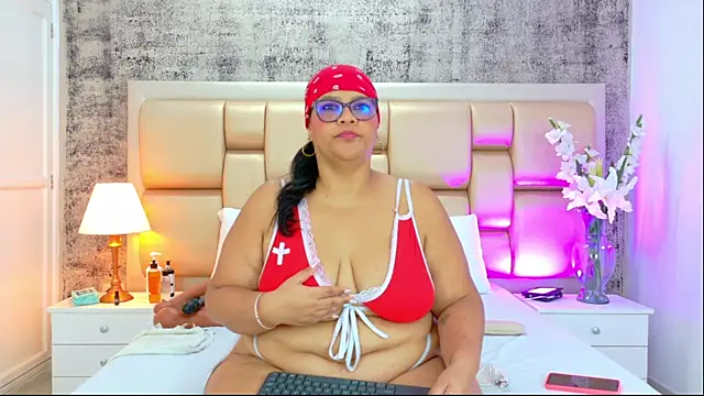 SelennaCooper online show from 01-09-26, 11:57