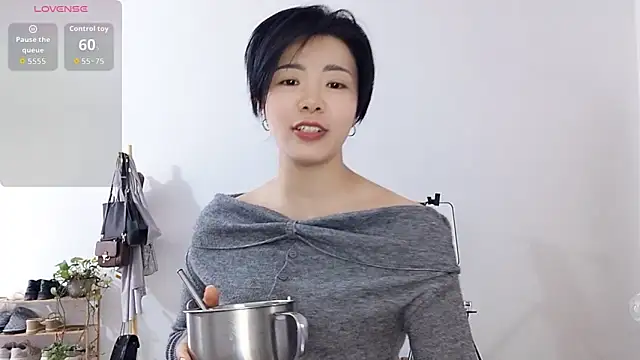 adele8731 online show from 12-01-25, 05:23