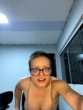 Snapshot of cantora chatting on 11-16-25, 04:29 cantora online show from 11-16-25, 04:29