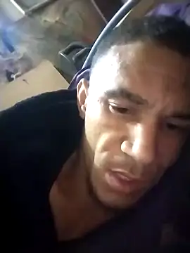 Snapshot of Pussylicker50565 chatting on 11-18-25, 04:39 Pussylicker50565 online show from 11-18-25, 04:39