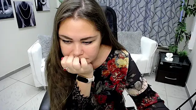 Susanna S online show from 11-20-25, 10:15