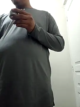 kire-18 online show from 12-15-25, 11:53