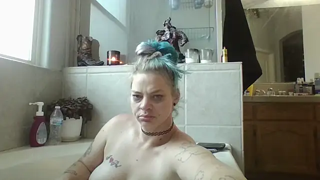 Snapshot of anitabonghit chatting on 06-11-26, 01:09 anitabonghit online show from 06-11-26, 01:09