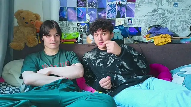 Snapshot of jordanjock chatting on 01-12-26, 11:37 jordanjock online show from 01-12-26, 11:37