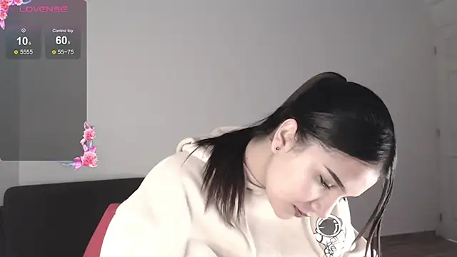 Snapshot of kallesy02 chatting on 12-14-25, 02:55 kallesy02 online show from 12-14-25, 02:55