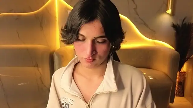 zoe tp online show from 12-02-25, 07:53