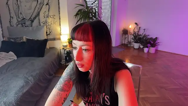 Snapshot of inked_witch chatting on 09-08-25, 03:00 inked witch online show from 09-08-25, 03:00