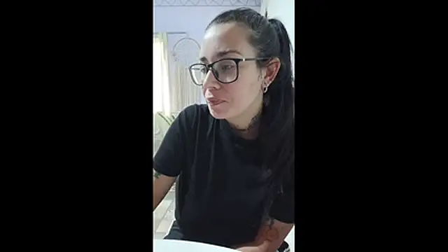 Snapshot of StarNinf4 chatting on 04-08-26, 04:51 StarNinf4 online show from 04-08-26, 04:51