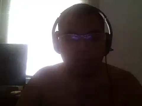 Snapshot of Zombiemuerto chatting on 11-16-25, 09:53 Zombiemuerto online show from 11-16-25, 09:53