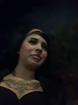 Dannii- online show from 04-10-26, 02:39