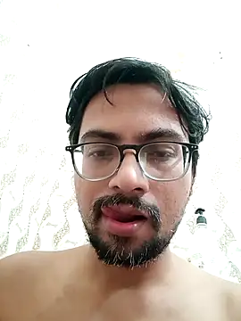 Snapshot of Rajkinky2028 chatting on 11-22-25, 04:22 Rajkinky2028 online show from 11-22-25, 04:22