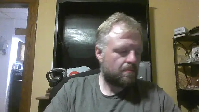 Snapshot of TheOneDonShaun chatting on 07-17-26, 04:08 TheOneDonShaun online show from 07-17-26, 04:08