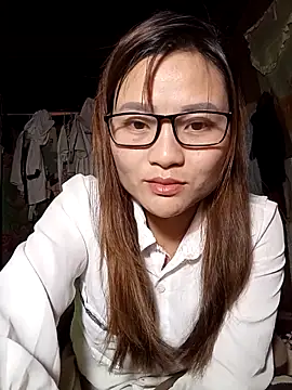 Lee-Thee online show from 12-03-25, 01:42