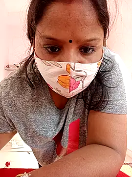 CUTE-LOVE-SWEETS online show from 01-11-26, 04:17