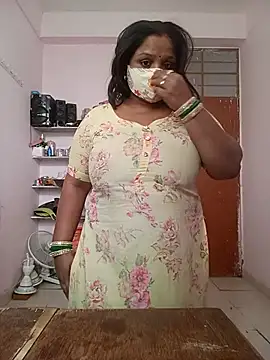 Snapshot of CUTE-LOVE-SWEETS chatting on 02-18-26, 04:08 CUTE-LOVE-SWEETS online show from 02-18-26, 04:08