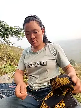 meomeo-00 online show from 04-15-26, 01:01