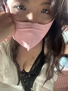 Snapshot of Ruby-tina chatting on 11-17-25, 02:12 Ruby-tina online show from 11-17-25, 02:12