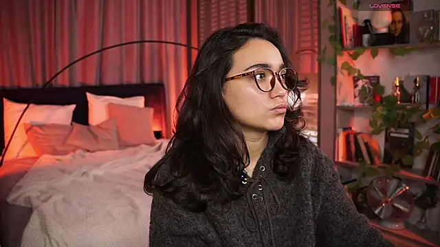 Snapshot of Shadow_Lotus chatting on 11-26-25, 02:29 Shadow Lotus online show from 11-26-25, 02:29