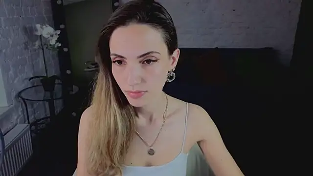 amelia meili online show from 05-25-26, 01:06