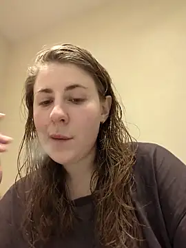 hotwetvix online show from 12-22-25, 01:41