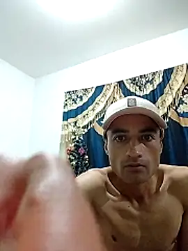 noah77  online show from 11-30-25, 03:43