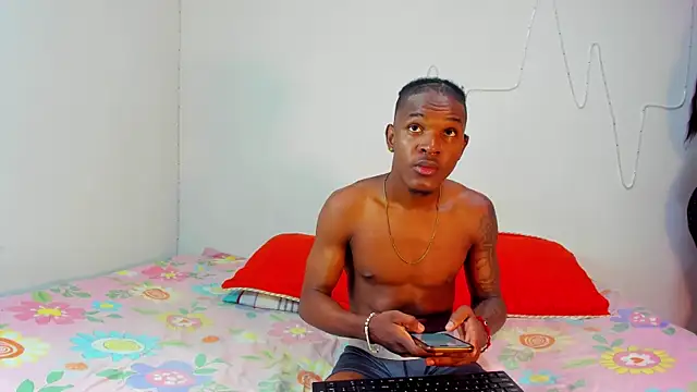 Snapshot of demonychloe chatting on 05-02-26, 01:49 demonychloe online show from 05-02-26, 01:49