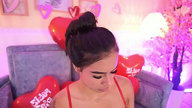 MeganLowell online show from 02-14-26, 07:32