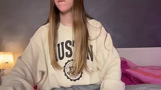 Martimartinaxx online show from 04-16-26, 08:31