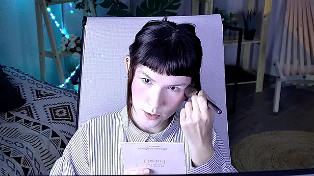 RickiOwens online show from 12-04-25, 08:12