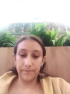 Mikela 19 online show from 12-20-25, 07:54