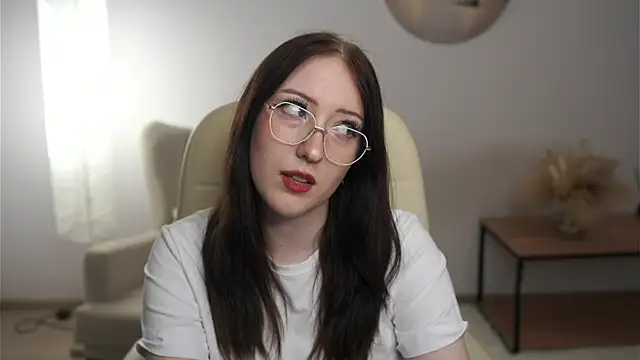 Snapshot of AyannaHerriott chatting on 11-18-25, 12:53 AyannaHerriott online show from 11-18-25, 12:53