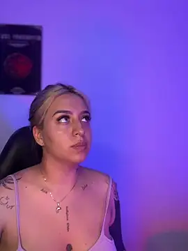 VeloraVyxen  online show from 11-22-25, 02:43