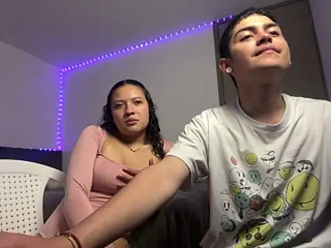 Snapshot of Zhara_williams chatting on 04-15-26, 12:34 Zhara williams online show from 04-15-26, 12:34