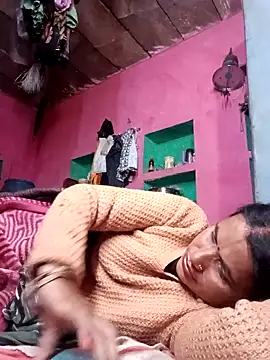 Snapshot of Sexy_bigg chatting on 11-26-25, 07:04 Sexy bigg online show from 11-26-25, 07:04