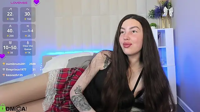 LiraRevery online show from 04-17-26, 11:08