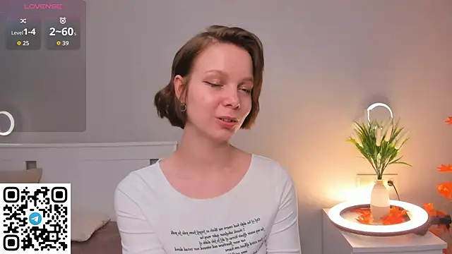 Snapshot of UmbraVelour chatting on 12-13-25, 07:53 UmbraVelour online show from 12-13-25, 07:53