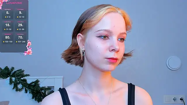 Snapshot of UmbraVelour chatting on 01-10-26, 02:08 UmbraVelour online show from 01-10-26, 02:08